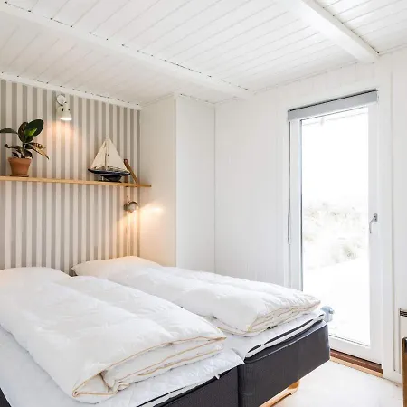 Vakantiehuis Holiday Lxxiv *